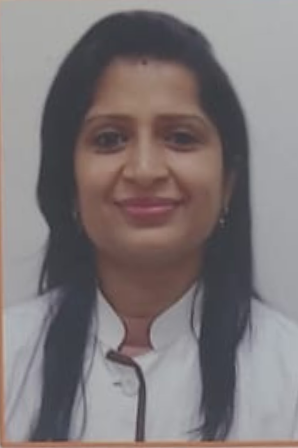 dr-monika-kamboj-contact-specialist-dentist-sec-78-noida-painless-treatment